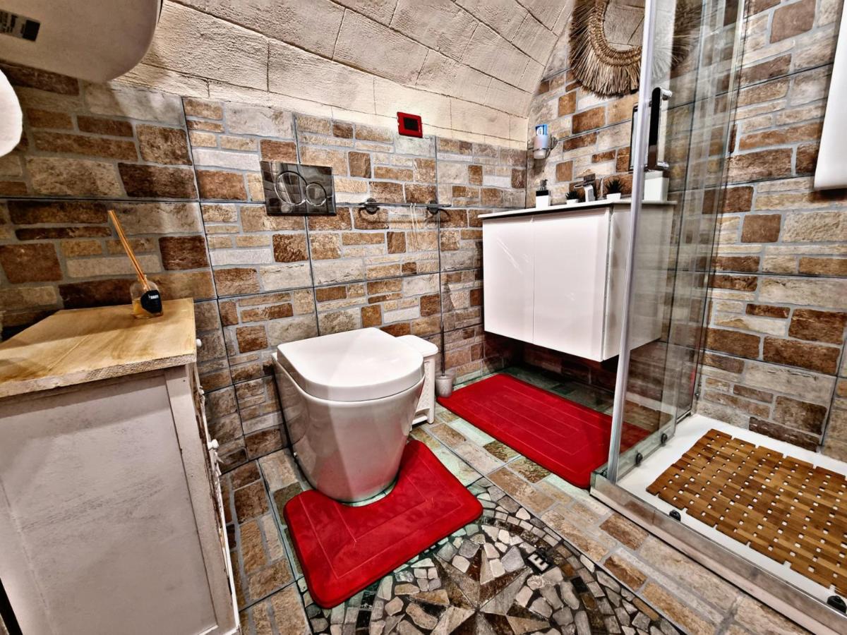 Ferienwohnung Luxury Borgo Antico Bari Exterior foto