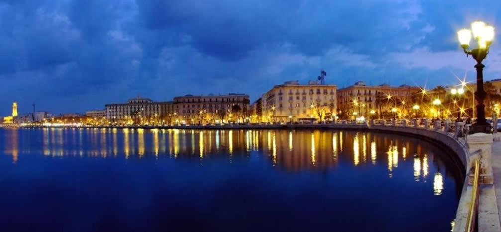 Ferienwohnung Luxury Borgo Antico Bari Exterior foto